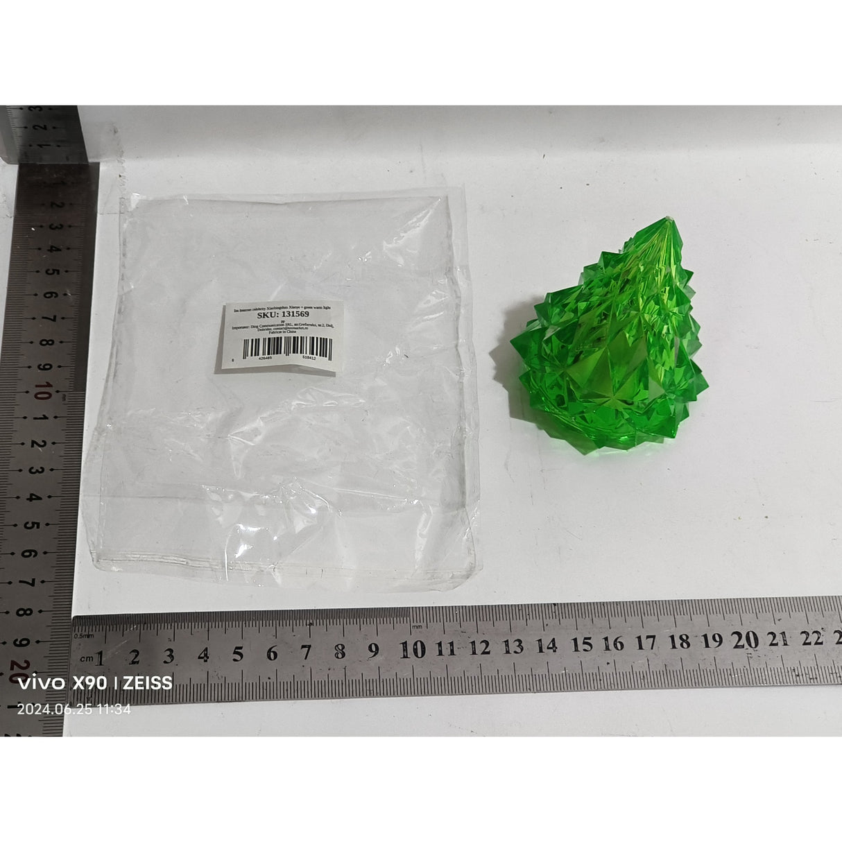 Lampa de Veghe, Vivimall, Model IceBerg, Lumina Rece, cu Baterii, Verde, 6.5x8 cm