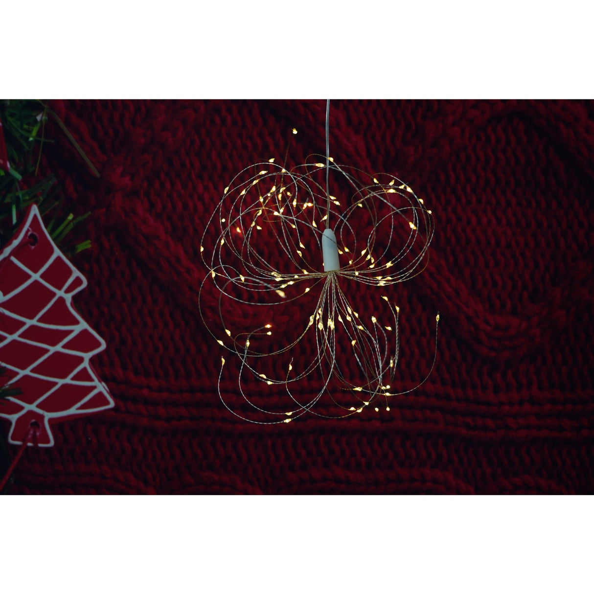 Instalatie Craciun, 180 LED-uri, alb cald, telecomanda 8 functii, cu baterii, explozie fireworks, fir cupru, interior/exterior, Vivimall - vivimall.ro