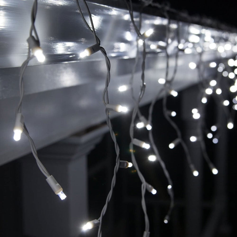 Instalatie Craciun, 4 M, 132 Led-Uri,Franjuri, Alb Rece, 8 Jocuri De Lumini, Transformator Cu Telecomanda, Interconectabila, Prelungitor 3 M Inclus, Fir