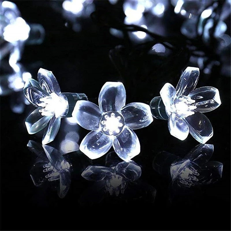 Instalatie Craciun, 5 Metri, 20 Becuri Led Tip Flori De Cires, Pentru Exterior Cu Incarcare Solara, Rece
