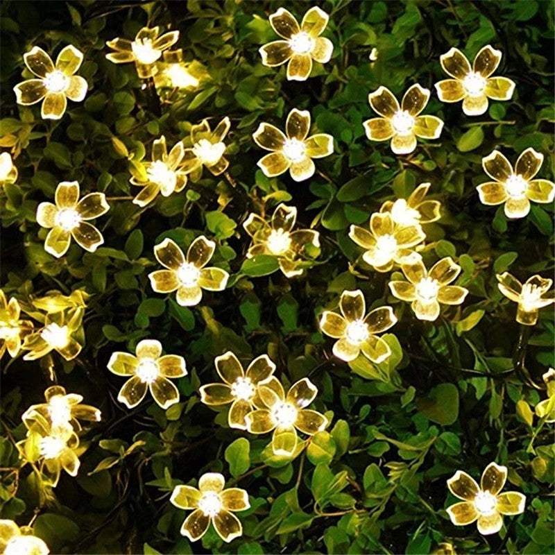 Instalatie Craciun, 5 Metri, 20 Becuri Led Tip Flori De Cires, Pentru Exterior Cu Incarcare Solara