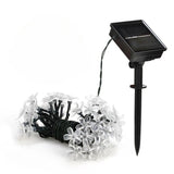 Instalatie Craciun, 6.5 metri, 30 Becuri LED tip Flori de cires, pentru exterior cu incarcare solara, Alb rece, Vivimall - vivimall.ro