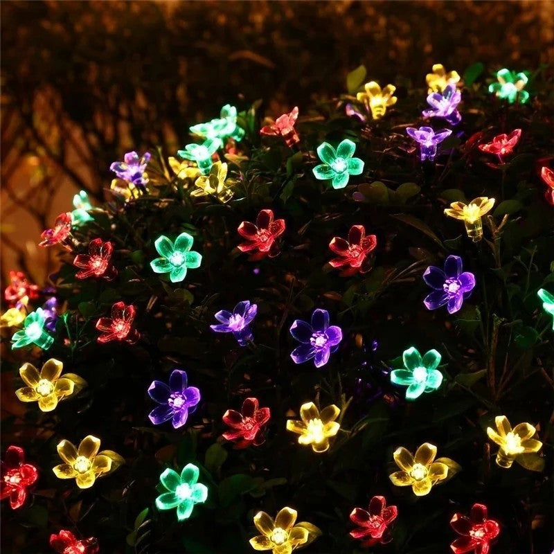 Instalatie Craciun, 5 Metri, 20 Becuri Led Tip Flori De Cires, Pentru Exterior Cu Incarcare Solara