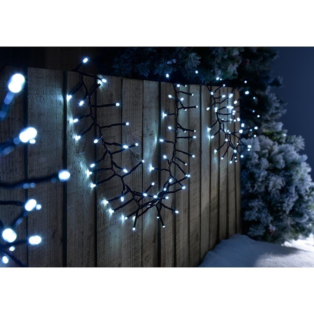 Instalatie Craciun Profesionala De Exterior Ip65, 135 M, 3240 Led-Uri Mari,Franjuri, Alb Rece, Flash, Alimentator, Interconectabila, Prelungitor 6.5 M Inclus, Fir Cauciucat, 220V
