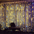 Instalatie Craciun Profesionala de Exterior IP65, Tip Perdea, 1m x 2m, 200 Led-uri Mari, Alb cald, cu flash, Alimentator 1,5 m, Interconectabila, Fir negru, Vivimall - vivimall.ro