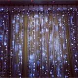 Instalatie Craciun Profesionala de Exterior IP65, Tip Perdea, 4m x 5m, 2000 Led-uri Mari, Alb rece, cu flash, Alimentator 1,5 m, Interconectabila, Fir negru, Vivimall - vivimall.ro