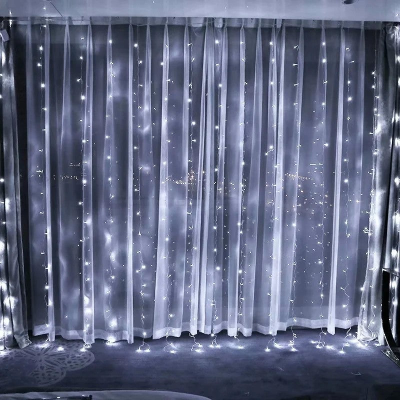 Instalatie Craciun, Tip Perdea, Ip44, 240 Led-Uri, Alb Rece, Cu 8 Jocuri De Lumini, 31 V, 9W, Interconectabila, Prelungitor 3 M Inclus, Fir, Interior/ Exterior