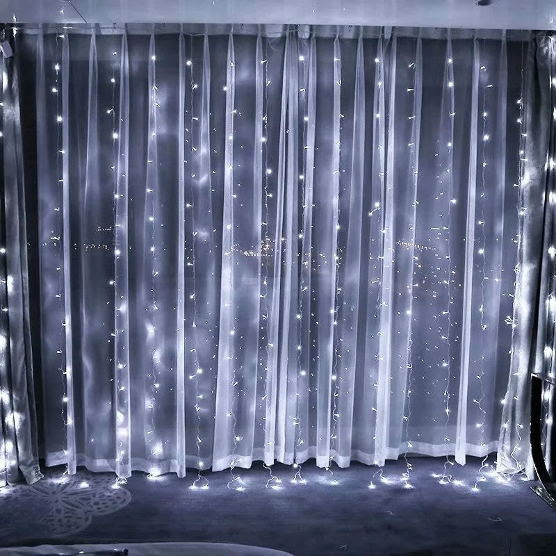 Instalatie Craciun, Tip Perdea, Ip44, 720 Led-Uri, Alb Rece, Cu 8 Jocuri De Lumini, 31 V, 9W, Interconectabila, Prelungitor 3 M Inclus, Fir, Interior/ Exterior