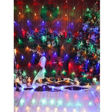 Detaliu plasă LED multicolor Crăciun, fir transparent anti-îngheț și conectori de interconectare