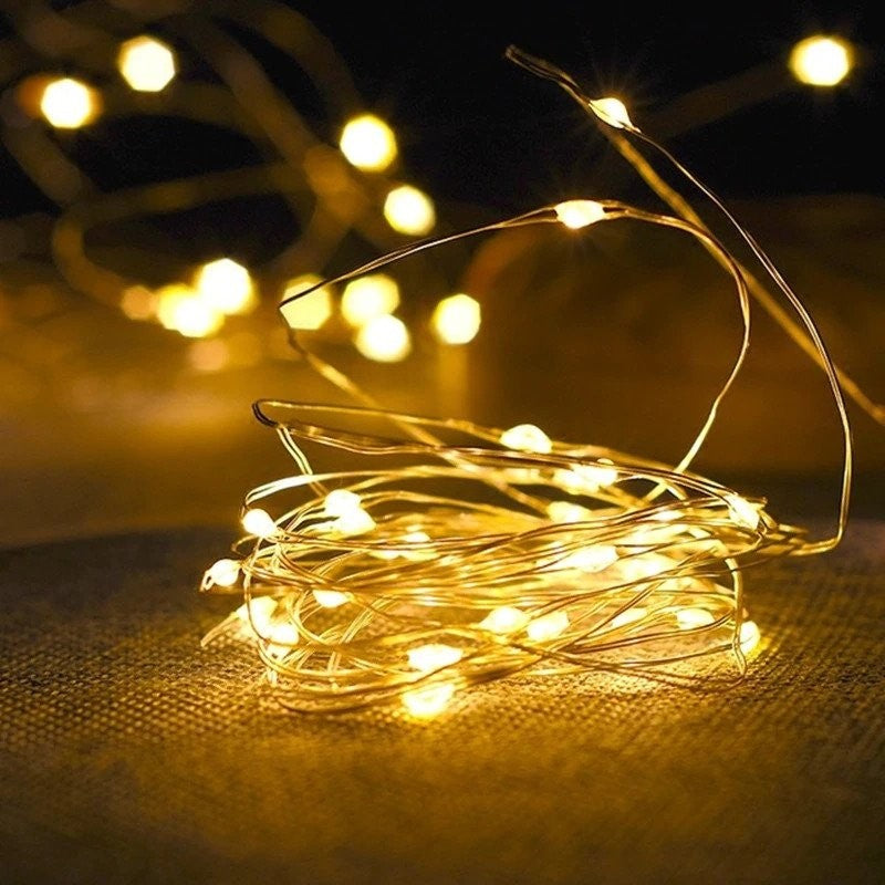 Instalatie De Craciun Cu Baterii Tip Liniar, 2 Jocuri De Lumini, Fir Cupru 3 M 30 Led -Uri
