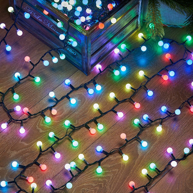 Instalatie De Craciun Liniara Rgrb Yoto, 10 M, Din Care 1 M Prelungitor 220V, 40 Led, Bilute Mate, Interconectabila, Utilizare Interior/Exterior, Fir Negru - vivimall.ro