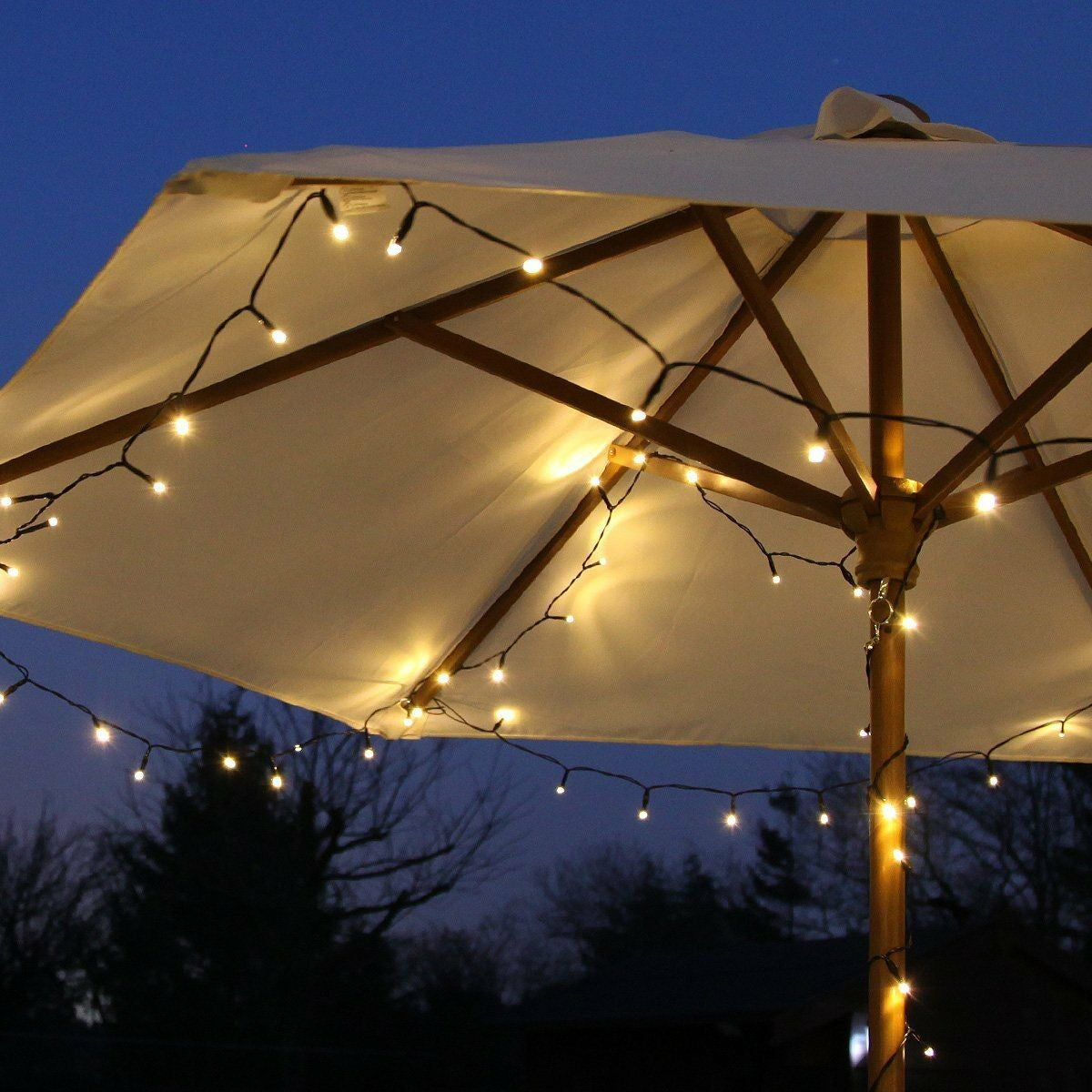 Instalatie De Craciun Liniara Yoto, 22 M, Din Care 1 M Prelungitor 220V, 300 Led, 8 Jocuri De Lumini, Controler, Utilizare Interior/Exterior, Fir, Alb Cald - vivimall.ro