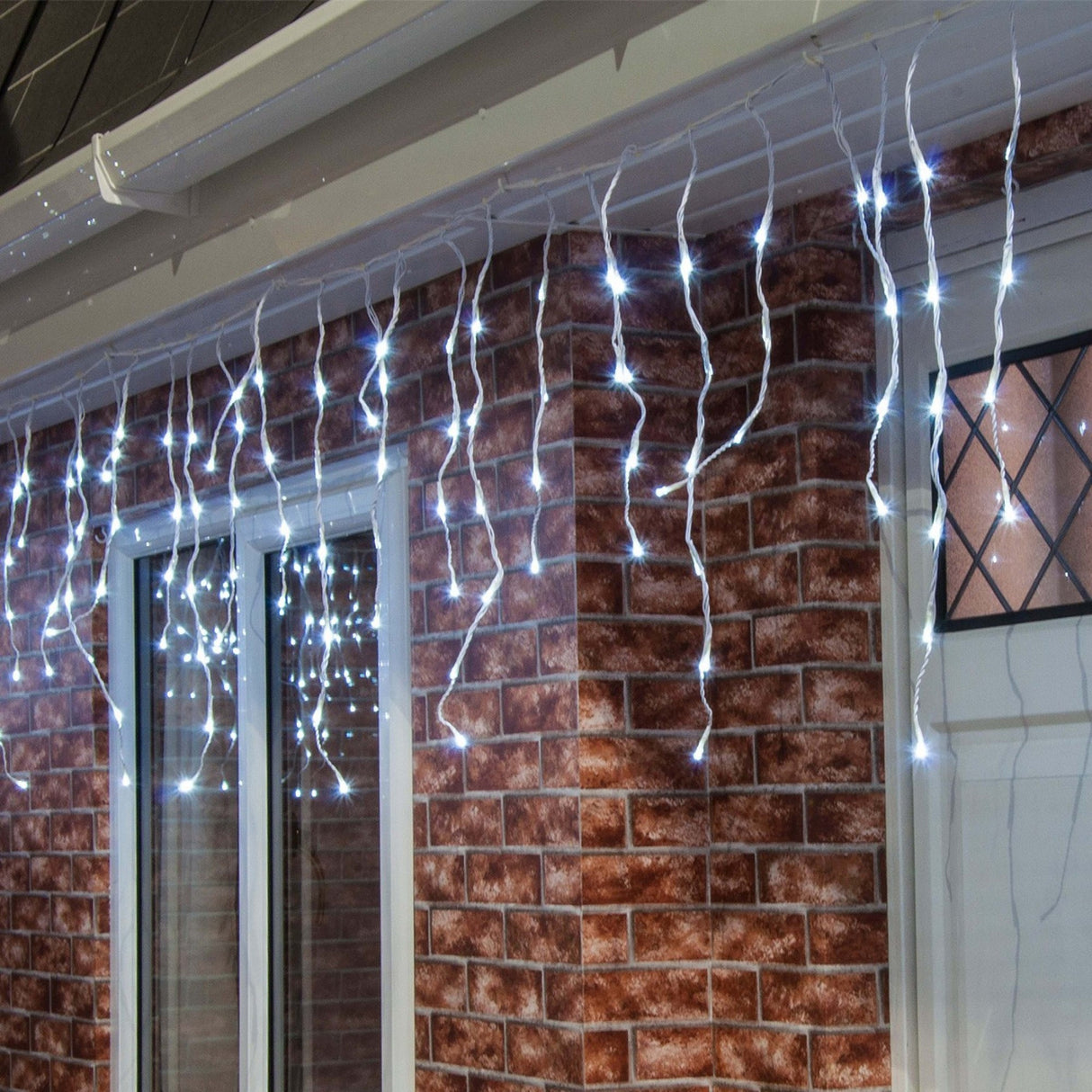 Instalatie De Craciun Premium Tip Franjuri Cu Flash 8 M 252 Led-Uri Rece 2095W Interconectabila