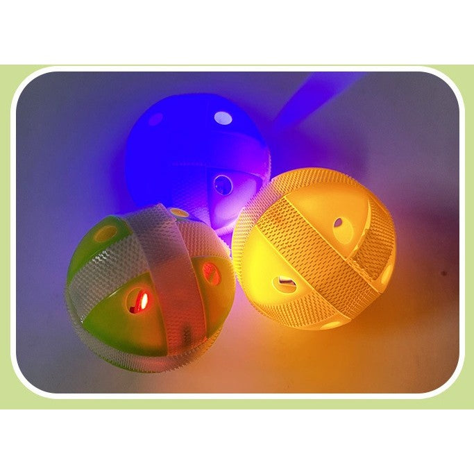 Joc Darts Vivimall pentru Copii, Placa Pliabila 36.5 cm, 8 Mingii Velcro/Scai Simple, 2 Mingii Luminoase, Model Circ, Rosu - vivimall.ro