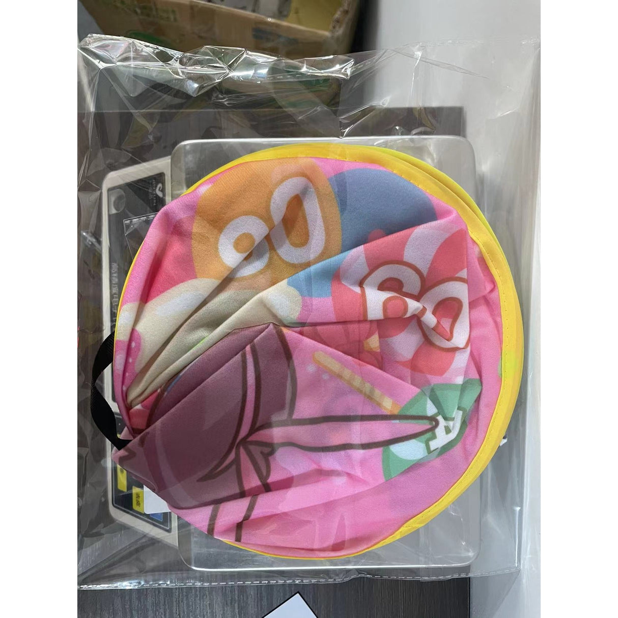 Joc Darts Pentru Copii, Placa Pliabila 70 Cm, 8 Mingii Velcro/Scai Simple, 2 Mingii Luminoase, Model Acadele, Roz - vivimall.ro