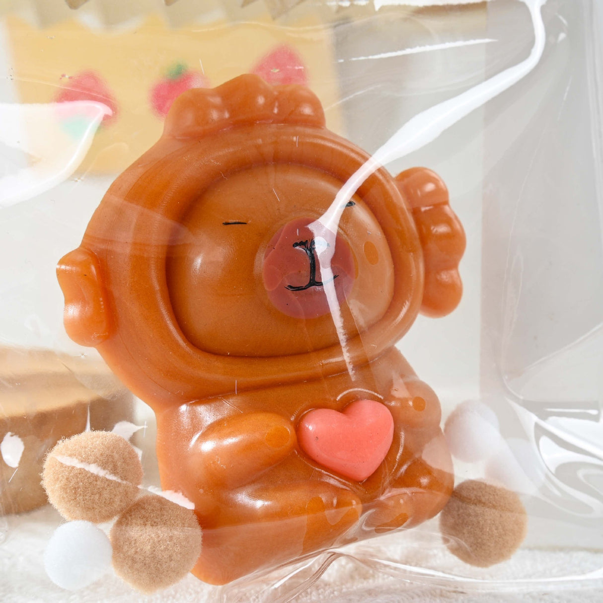 Jucarie Antistres Squishy, Flippy, cu Revenire Lenta, Model Capybara cu Inima, 7.5cmx6.5 cm, din TPR, Ambalaj Transparent, Maro - vivimall.ro