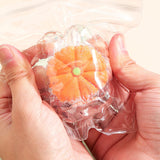 Jucarie Antistres Squishy, Flippy, Labuta de Pisica Pufoasa, cu Revenire Lenta, 7 x 6.5 cm, Model Legume, Multicolor - vivimall.ro