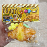 Jucarie Antistres Squishy, Vivimall, cu Revenire Lenta, Squeeze Pinch Family, Model Croissant, 10x8 cm, 90g, Ambalaj Transparent, Maro - vivimall.ro