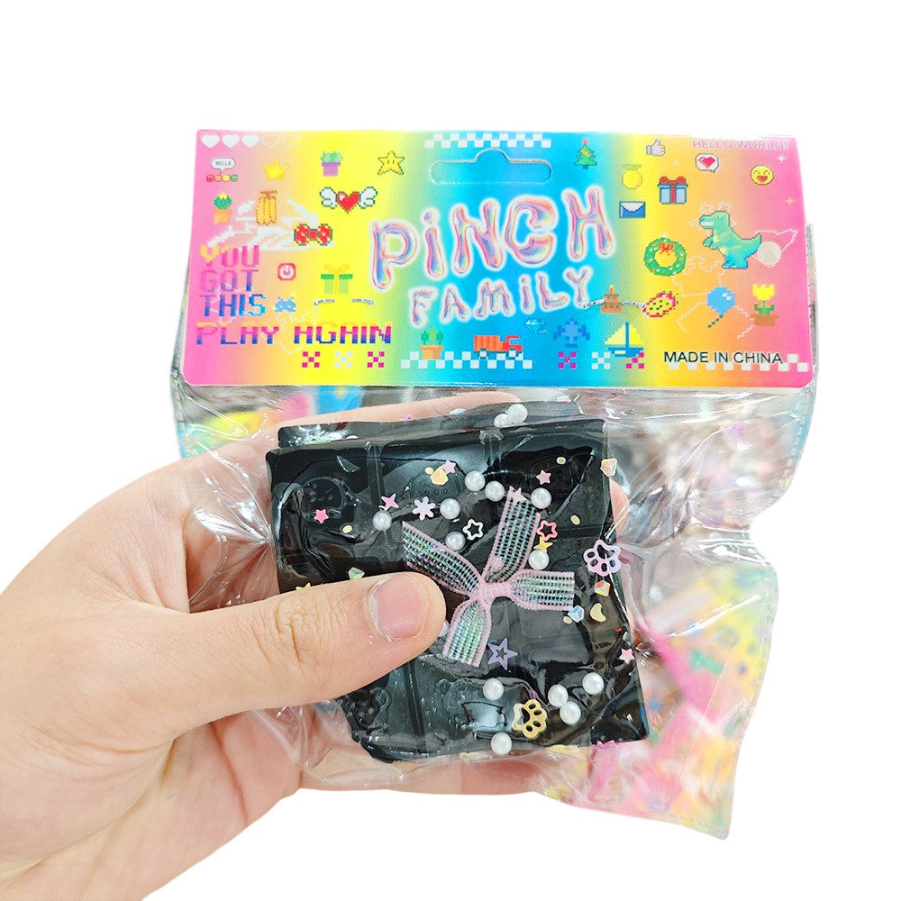 Jucarie Antistres Squishy, Vivimall, cu Revenire Lenta, Squeeze Pinch Family, Model Cuburi de Ciocolata, Neagra - vivimall.ro