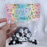 Jucarie Antistres Squishy, Vivimall, cu Revenire Lenta, Squeeze Pinch Family, Model Cat Paw, Ambalaj Transparent, Alb/Negru - vivimall.ro