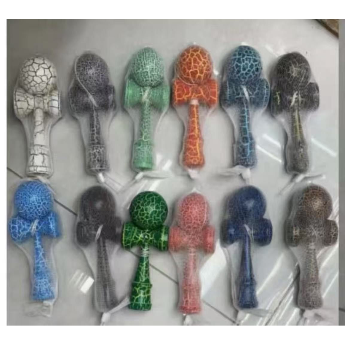 Jucarie Profesionala Kendama, Vivimall, Cracked, din Lemn, 18 cm  -MIX - vivimall.ro