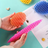 Jucarie Worm Fidget De Decompresie, Anti Stres, Dimensiune Compacta 10 Cm, Dimensiune Extinsa 24.5 Cm - vivimall.ro