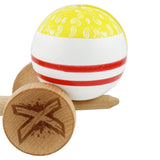 Kendama X CHICANOS Originala, Profesionala, Flippy, Big Cups V2, Super Sticky cu Cupe Mari, Rulment Metalic, din lemn 18 cm, Ata 55 cm, Auriu/Alb - vivimall.ro