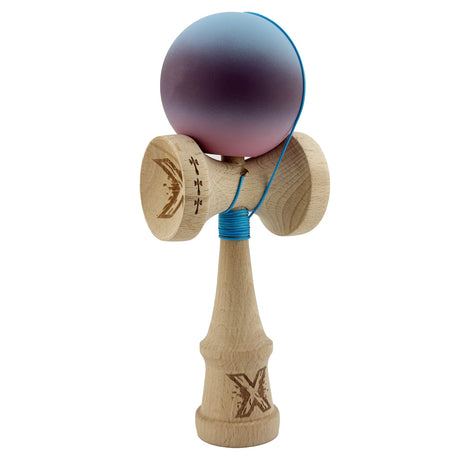 Kendama X Originala, Profesionala, Flippy, Big Cups V2, Rubber Grip cu Cupe Mari, Rulment Metalic cu Ata 55 cm,-Gradient Albastru/Mov/Roz - vivimall.ro