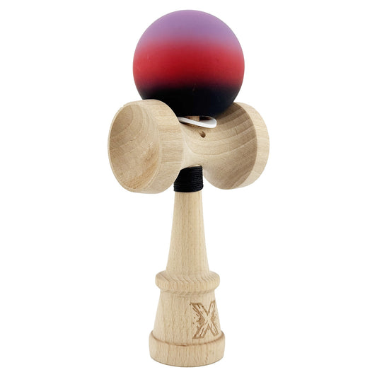 Kendama X Originala, Profesionala, Flippy, Cupe Mari KING SIZE V3, Rubber Grip, Gaura in Baza, Rulment Metalic, din lemn 18 cm, Ata 55 cm, Gradient Mov/Rosu/Negru - vivimall.ro
