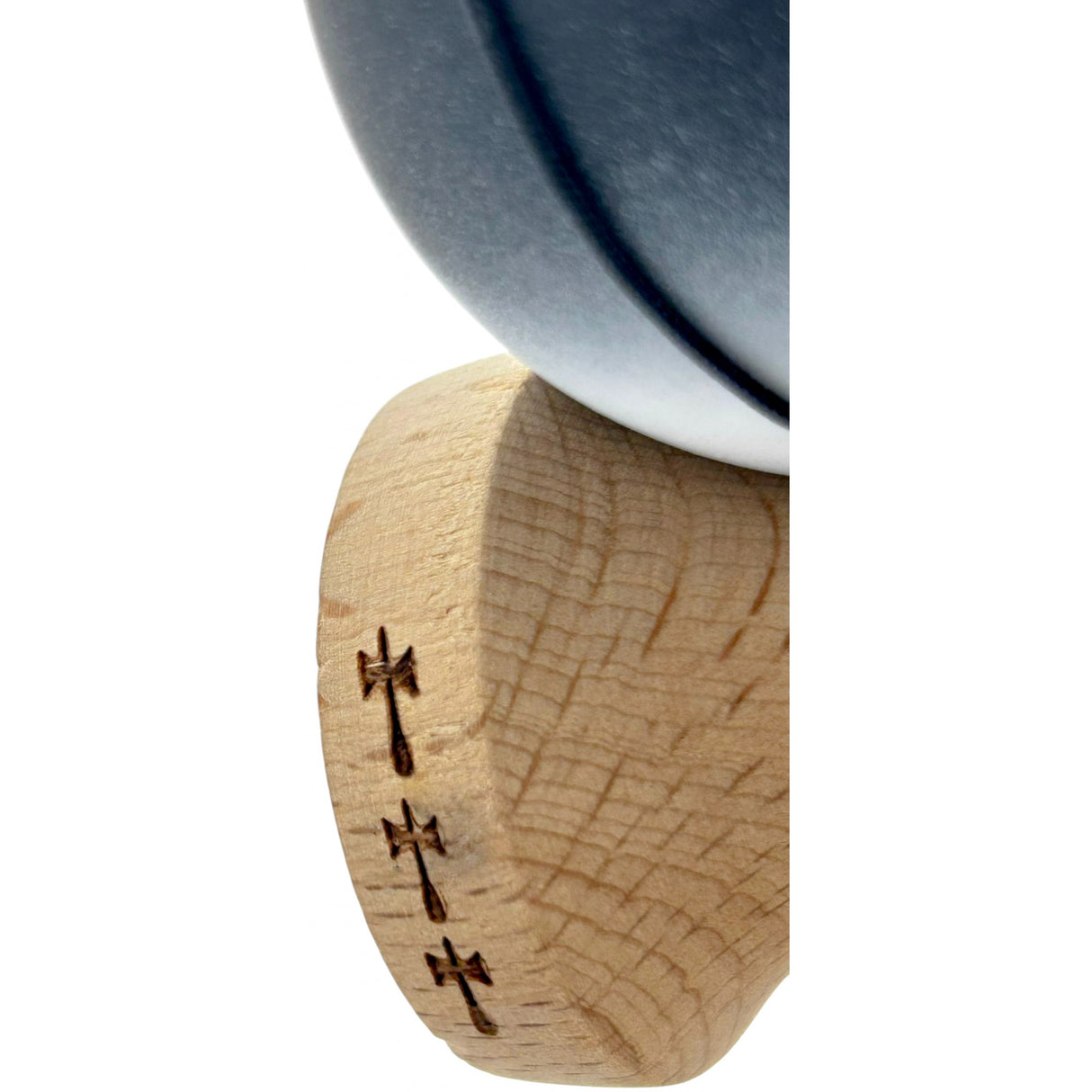 Kendama X Originala, Profesionala, Vivimall, Big Cups V2, Rubber Grip cu Cupe Mari, Rulment Metalic cu Ata 55 cm,-Gradient Alb/Negru - vivimall.ro