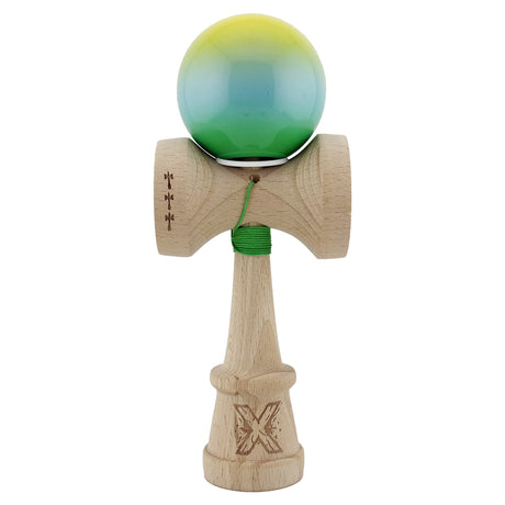 Kendama X Originala, Profesionala, Flippy, Super Sticky cu Cupe Mari KING SIZE V3, Gaura in Baza, Rulment Metalic, din lemn 18 cm, Ata 62/65 cm, Gradient Galben/Albastru/Verde - vivimall.ro