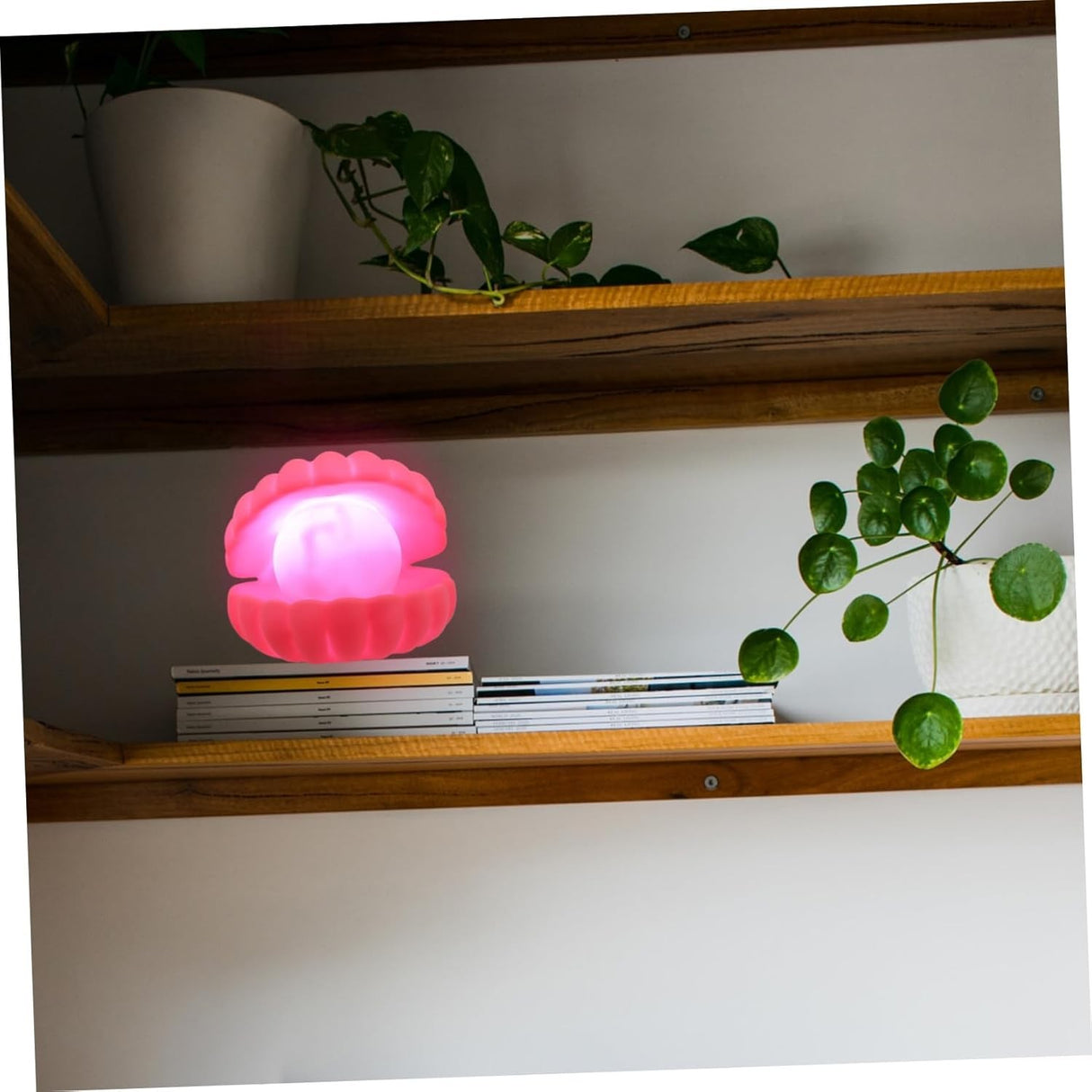 Lampa De Veghe, Model Scoica Cu Perla, Lumina Calda, Led, Baterii Incluse 3 X Lr44,