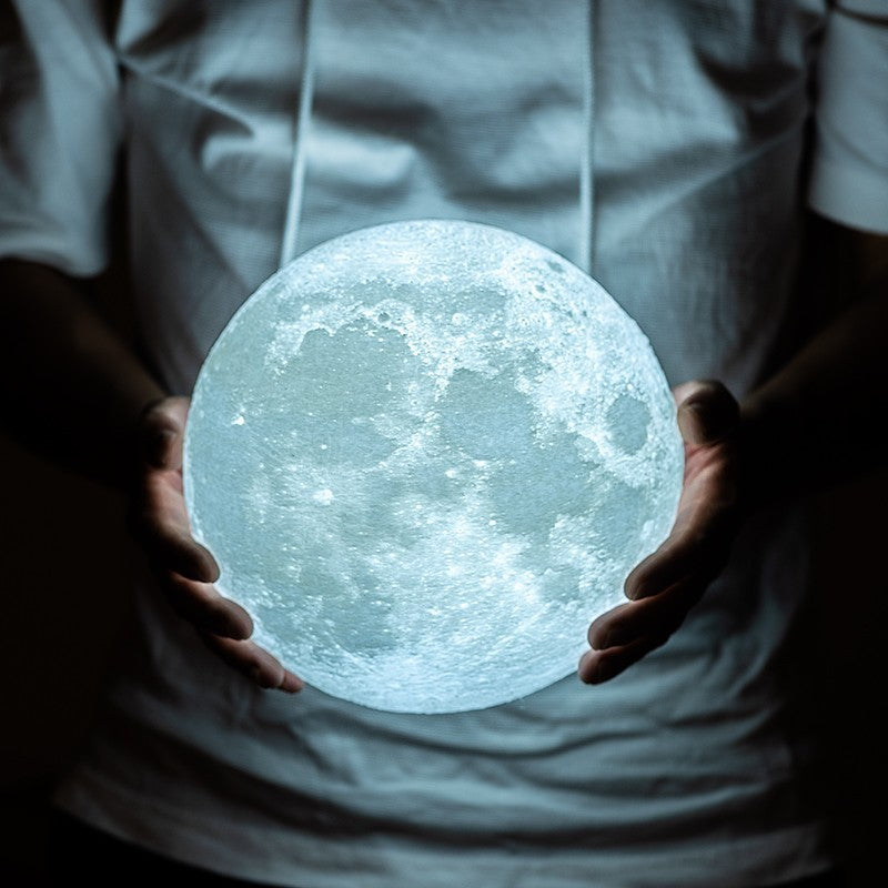 Lampa De Veghe In Forma De Luna 3D Moon Light, Alimentare Baterii, Stand Plastic Inclus, 8 Cm