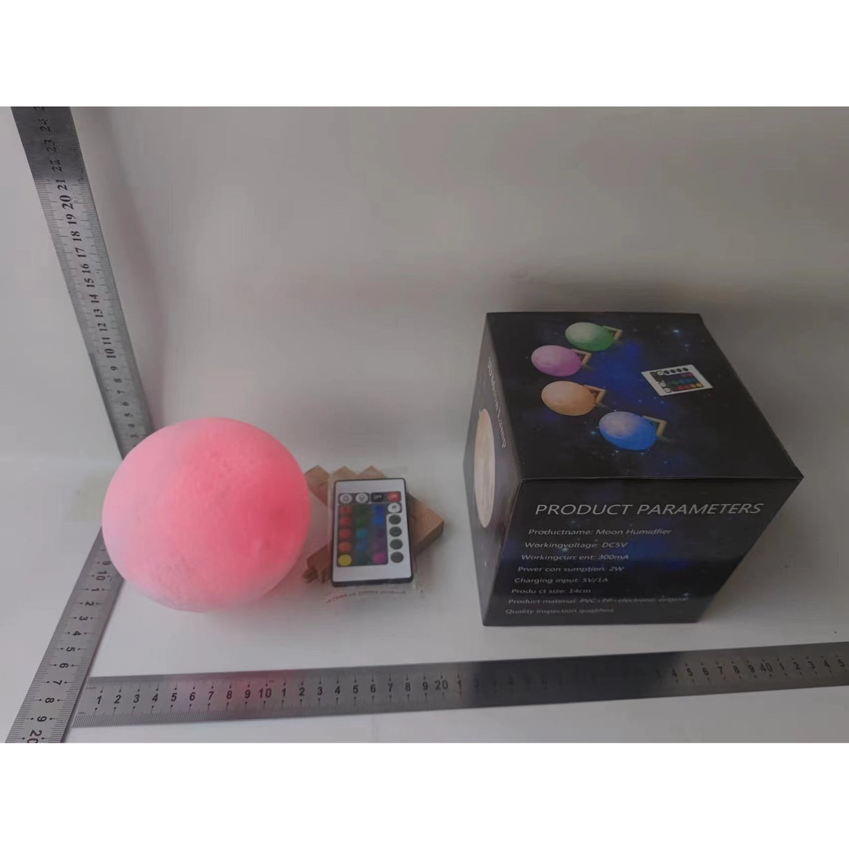Lampa De Veghe In Forma De Luna Cu Stele 3D Moon Light, Acumulator Integrat, Alimentare Usb, Stand Din Plastic Inclus, 13 Cm, 16 Culori, Telecomanda Inclusa