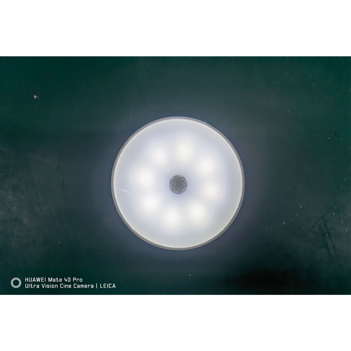 Lampa de Veghe LED, Flippy, cu Senzor de Miscare, Lumina Alba Calda si Rece, Incarcare USB, 0.6W, 300mAh, Design Rotund, Alb, 8.5x2.3 cm