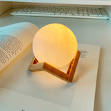 Lampa De Veghe Luna, Culori, Lumina Led, Alimentare Baterii, Stand Din Plastic, 15 Cm