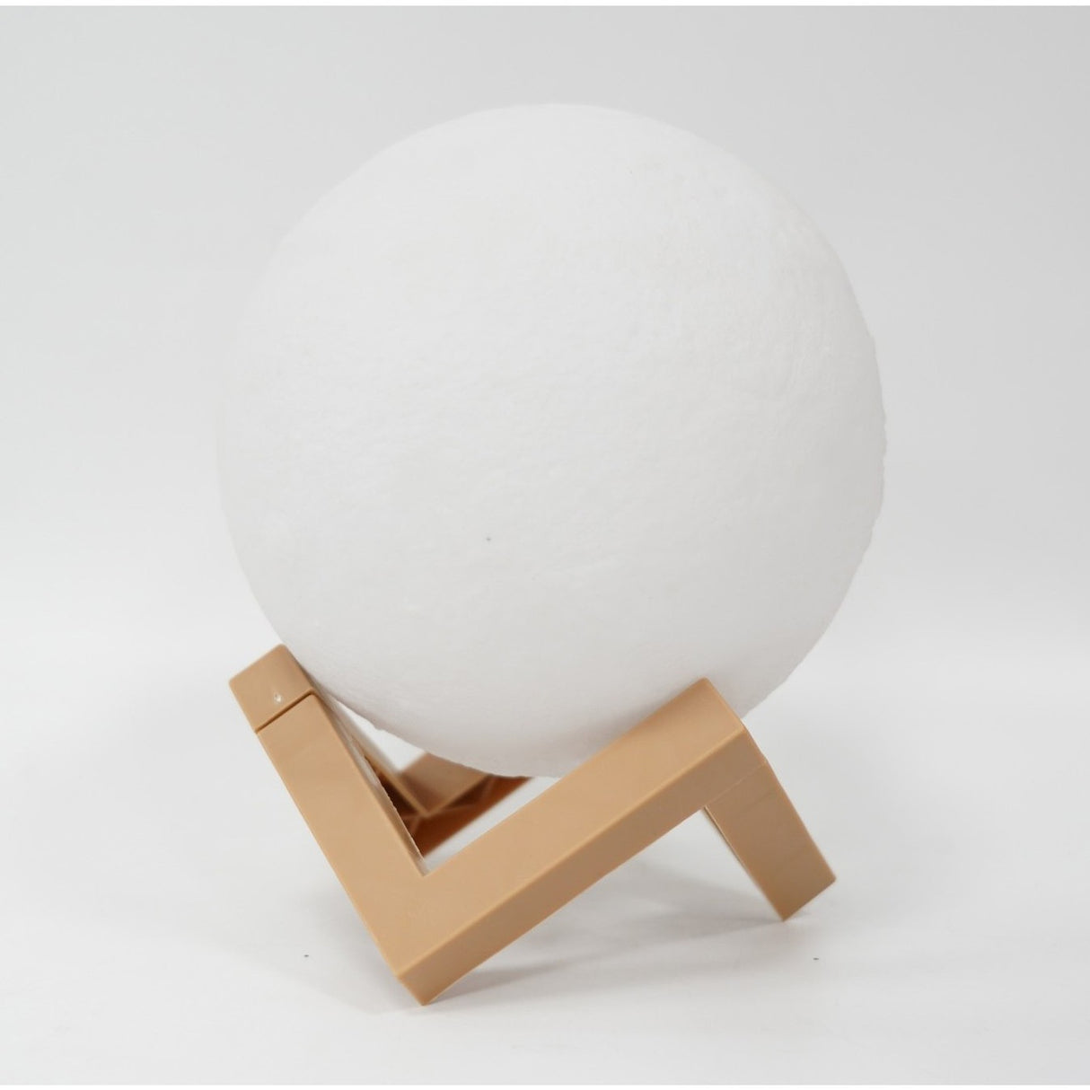 Lampa De Veghe Luna, Culori, Lumina Led, Alimentare Baterii, Stand Din Plastic, 15 Cm