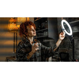 Lampa LED Circulara cu Trepied Metalic Extensibil, Flippy, Rotativa 360 de Grade, Lungime Extensie 210 cm, Diametru Lampa 26 cm, Conectare USB, Telecomanda, 3 Trepte de Lumina, Negru