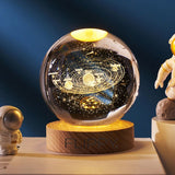 Lampa Led Decorativa, Cu Bila De Cristal Cu Diametru 6Cm, Alimentare Usb, Suport Din Lemn, Lumina - vivimall.ro