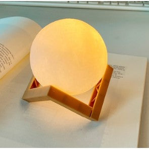 Lampa De Veghe In Forma De Luna 3D Moon Light, Alimentare Baterii, Stand Plastic Inclus, 8 Cm