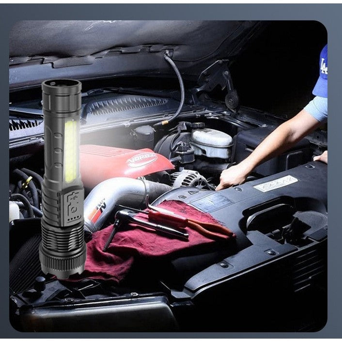 Lanterna LED Telescopica, Vivimall, Incarcare USB, Raza 200 m, 100W, 2 Surse de Lumina, 1200 mAh, Model P50, 16 x 3.8 x 3 cm, Negru - vivimall.ro