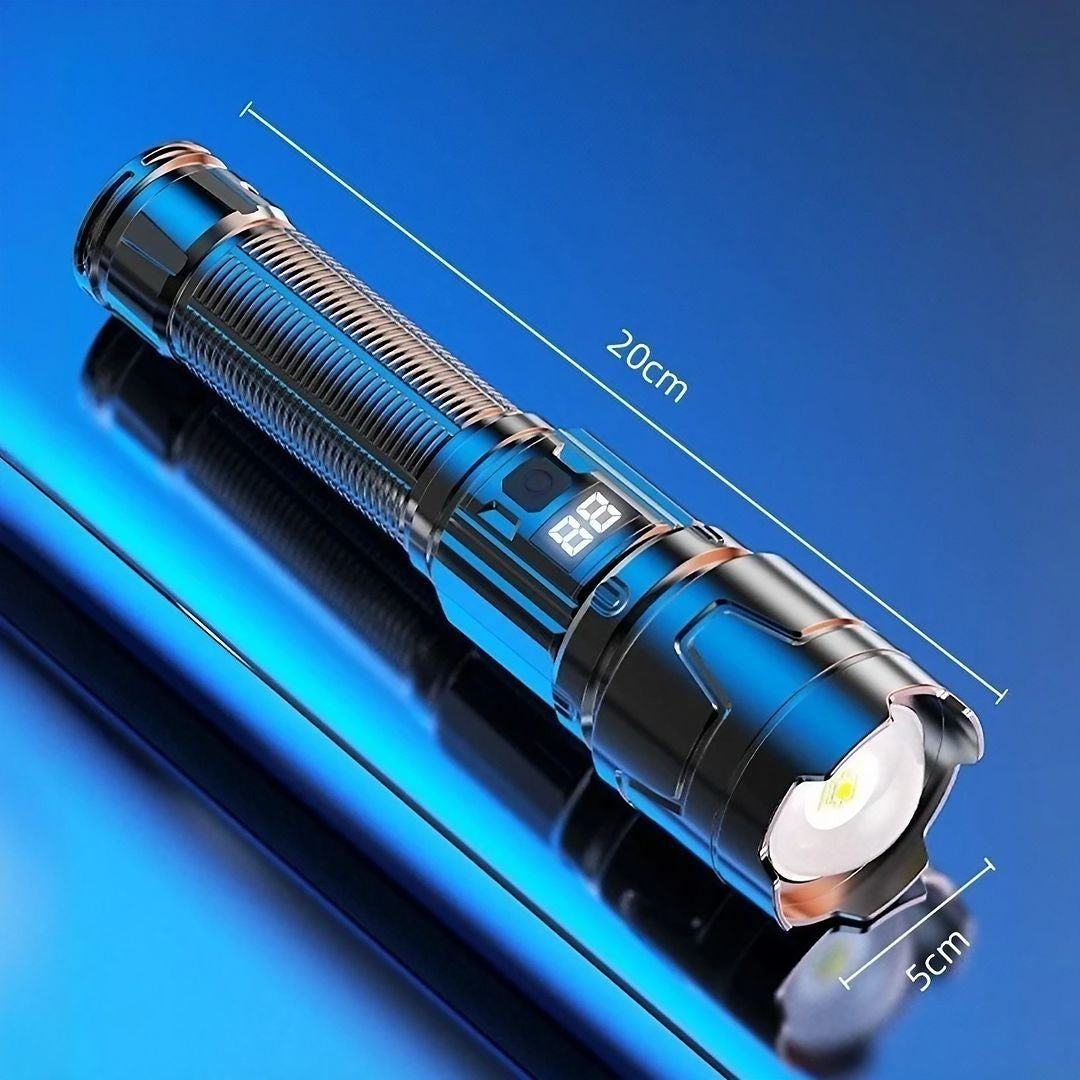 Lanterna P50 cu Zoom Telescopic, Afisaj Digital si Iesire Magnetica - vivimall.ro