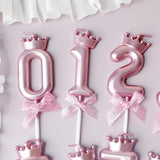 Lumanare Cifra 1, Vivimall, Model Coroana cu Fundita, Pentru Tort, 6 x 2.5 cm Mov - vivimall.ro