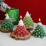 Lumanare Parfumata de Craciun, Flippy, Model Brad de Craciun, din Ceara de Soia, Cadou Creativ Handmade de Craciun, 8 x 7 x 7 cm, Verde - vivimall.ro