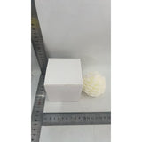 Lumanare Parfumata de Craciun, Flippy, Model Con de Pin, din Ceara de Soia, Cadou Creativ Handmade de Craciun, 7 x 6.5 x 6.5 cm, Alb - vivimall.ro