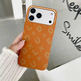 Carcasa Magentica, Vivimall, din Fibra de Carbon, pentru iPhone 15, Portocaliu - vivimall.ro