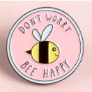 Martisor pentru copii, Brosa, Material Metal, Ambalaj Carton cu Design, Deimensiune Brosa Aproximativ 2 x 2 cm, Multicolor, Model 35 - vivimall.ro