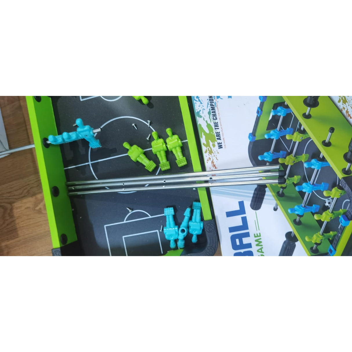 Masa De Fotbal Cu Teren Si 12 Jucatori 4 Manere, Cu Tablou Scor, Din Metal Si Abs, Design , Pentru Copii/Adulti, Verde, Resigilat - vivimall.ro