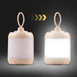 Lampă LED camping portabilă albă în rucsac de drumeție, scenă aer liber, greutate 89g