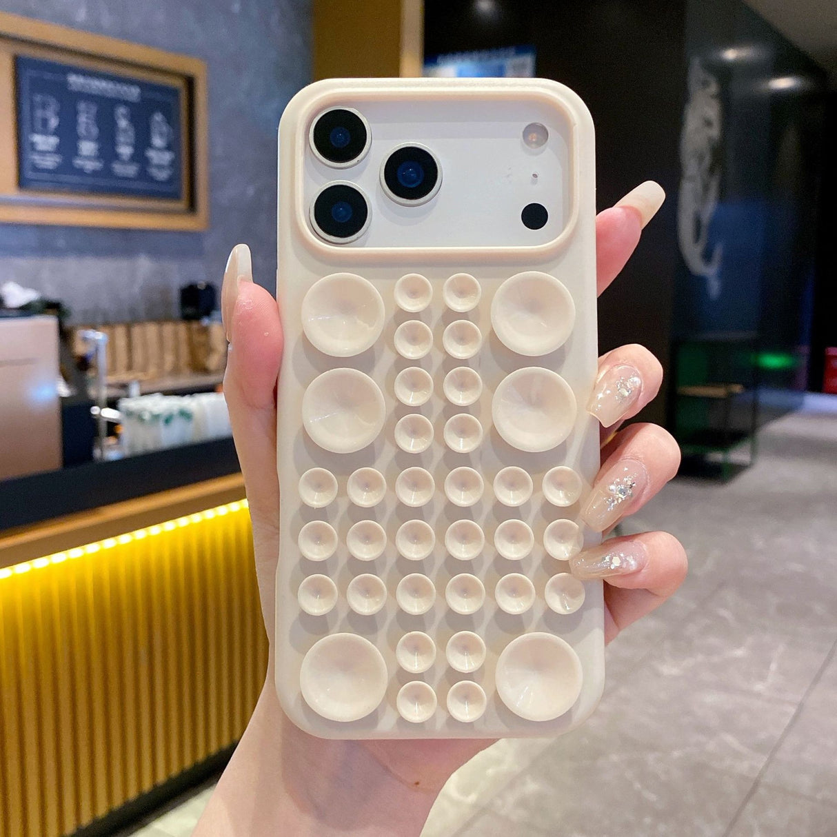 Husa pentru Telefon cu Ventuze, Flippy, pentru iPhone 17 Pro Max, Crem